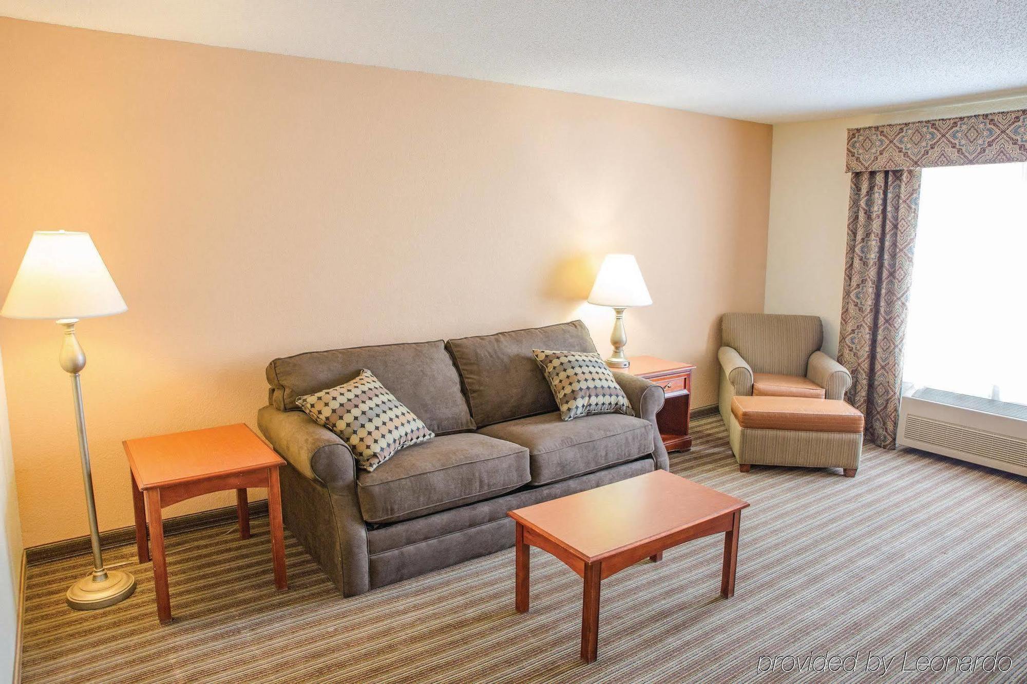 Baymont By Wyndham I-44 3*